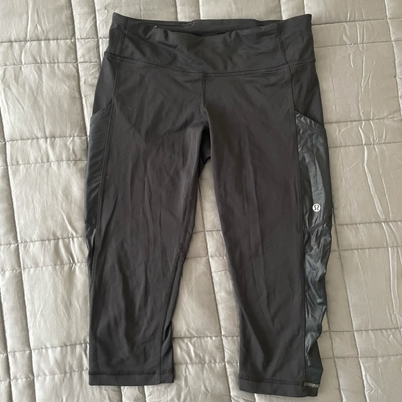 Lululemon Cropped Running Leggings - Picture 3 of 5